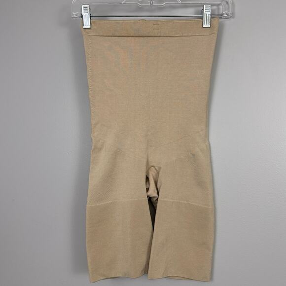 Spanx by Sara Blakely Size 1X Beige High-Waisted Shaper Shorts Shapewear - Picture 1 of 11